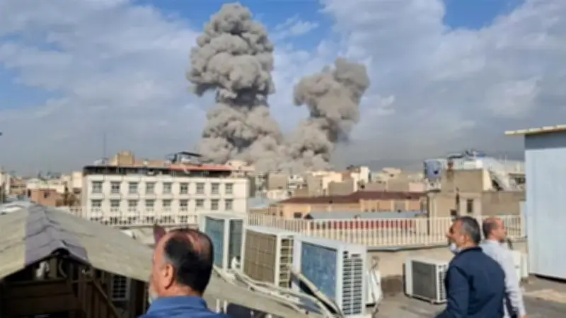 ইরানে শিশুর মরদেহ উদ্ধার, যুক্তরাষ্ট্রের হামলা ও আত্মহত্যা জরিপে উদ্বেগ