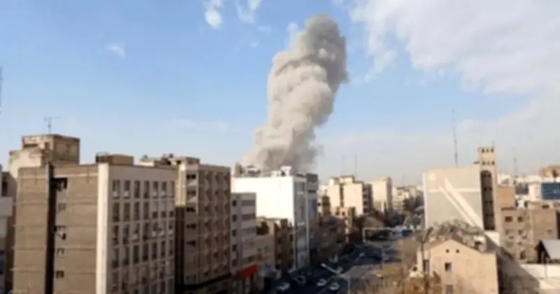 মধ্যপ্রাচ্যে উত্তেজনা: ইরানের পাল্টা হামলায় মার্কিন ঘাঁটিগুলো লক্ষ্যবস্তু