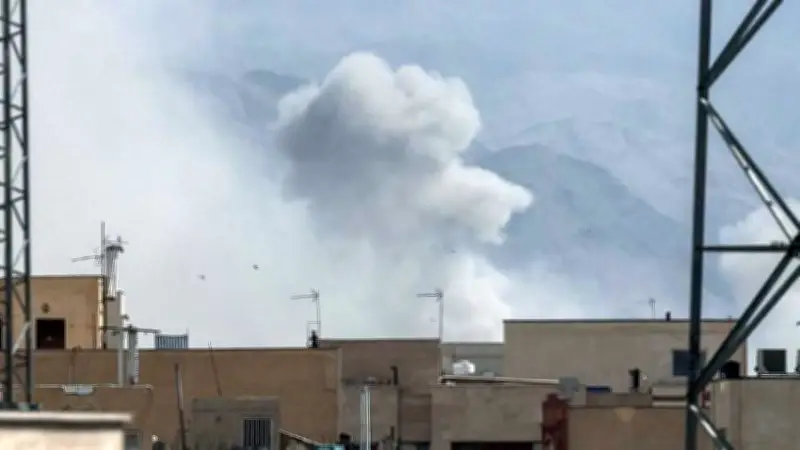 ইরানে ইসরাইলি ক্ষেপণাস্ত্র হামলায় ৫ শিক্ষার্থী নিহত, ট্রাম্পের হুমকি, নৌবাহিনী কেন্দ্রে আক্রমণ