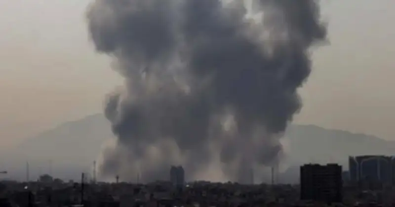 ইরানের দ্বিতীয় দফা প্রতিশোধ: তেল আবিবে বিস্ফোরণ, উপসাগরীয় দেশে হামলা