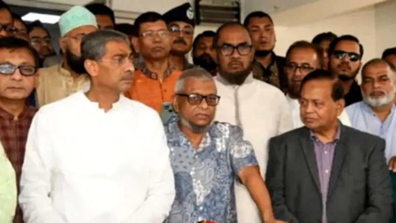 মধ্যপ্রাচ্য সংঘাতে বিমান চলাচল ব্যাহত, মুশফিকুর রিয়াদে আটকা