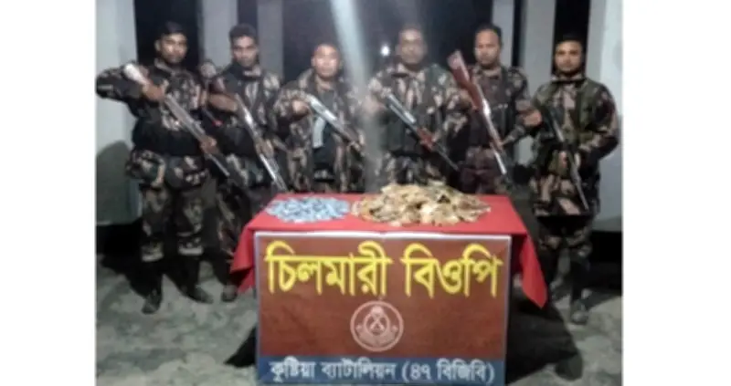 সীমান্তে ৩ লাখ টাকার মাদক জব্দ, মধ্যপ্রাচ্য সংঘাতে মুশফিকুর রিয়াদ আটকা