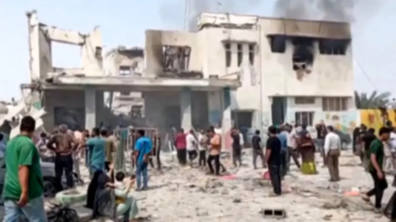 ইরানে স্কুল হামলায় নিহত ৮৫, চট্টগ্রামে গ্যাস বিস্ফোরণে ৬ জনের মৃত্যু