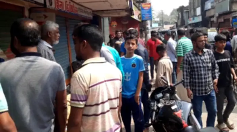 নেত্রকোনায় এসি বিস্ফোরণে গুরুতর আহত, ইরানে স্কুল হামলায় মৃত ৮৫, চট্টগ্রামে গ্যাস বিস্ফোরণে ৬ জনের মৃত্যু