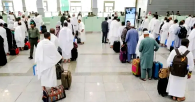 মধ্যপ্রাচ্য সংঘাতে আটকে পড়া ওমরাহযাত্রীদের চরম দুর্ভোগ, আকাশসীমা বন্ধে ফ্লাইট স্থগিত