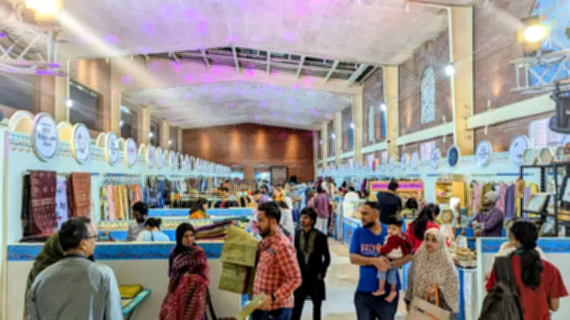 জাইমা রহমানের উপস্থিতিতে অনুপ্রাণিত নারী উদ্যোক্তারা, আলোকি কনভেনশন সেন্টারে মেলার সফর