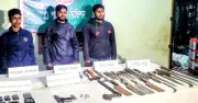 বগুড়ার নন্দীগ্রামে সেনাবাহিনীর অভিযানে তিন নেতাকর্মী গ্রেফতার, বিদেশি পিস্তলসহ অস্ত্র উদ্ধার