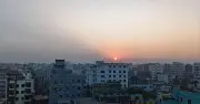 ঢাকায় শুক্রবারের আবহাওয়া: তাপমাত্রা বেড়ে ১৮ ডিগ্রি, শুষ্ক ও রৌদ্রোজ্জ্বল দিন
