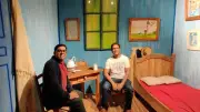লন্ডনে ভ্যান গঘের ইমারসিভ আর্ট এক্সিবিশনে হারিয়ে যাওয়ার এক বিকেল