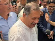 নতুন তথ্যমন্ত্রী জহির উদ্দিনের অঙ্গীকার: বাংলাদেশে গড়ে উঠবে ভয়মুক্ত সাংবাদিকতার পরিবেশ