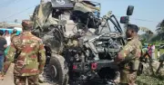 ময়মনসিংহের ফুলপুরে সেনা যানবাহন ও বাসের মুখোমুখি সংঘর্ষে নিহত ৩, আহত ১৫