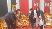 মুন্সিগঞ্জ বন্ধুসভার শ্রদ্ধা: শহীদ মিনারে ভাষাশহীদদের স্মরণে পুষ্পস্তবক অর্পণ