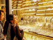 বিশ্ববাজারে সোনার দামে কিছুটা সংশোধন, তবে ঊর্ধ্বমুখী ধারা অব্যাহত