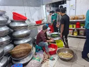 চট্টগ্রামের কাচ্চি ডাইনে অভিযান: তেলাপোকা-ইঁদুরের বিচরণে তিন লাখ টাকা জরিমানা