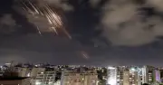 ইরানের ক্ষেপণাস্ত্র হামলায় উত্তপ্ত ইসরায়েল, সাইরেন বাজিয়ে সতর্কতা জারি
