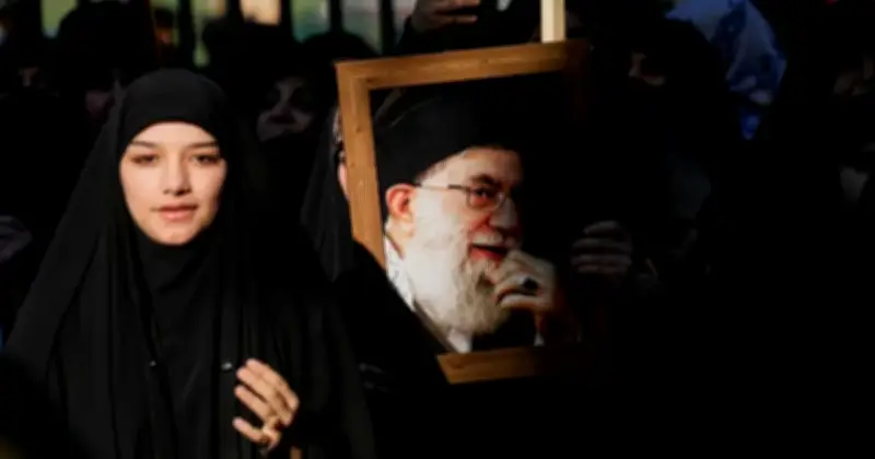 ইসরায়েল-মার্কিন হামলায় ইরানের সর্বোচ্চ নেতা খামেনিসহ পরিবারের সদস্যদের মৃত্যু