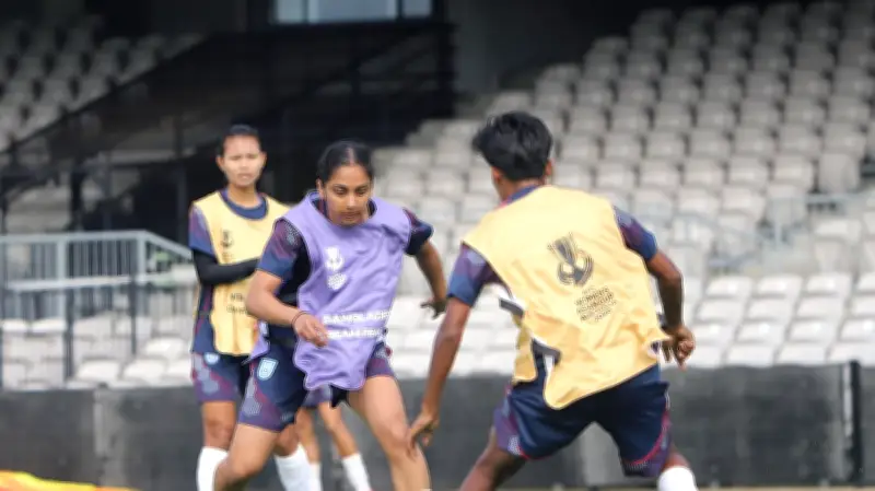 অস্ট্রেলিয়ায় এশিয়ান নারী ফুটবল কাপে বাংলাদেশের অভিষেক, চীনের মুখোমুখি প্রথম ম্যাচ