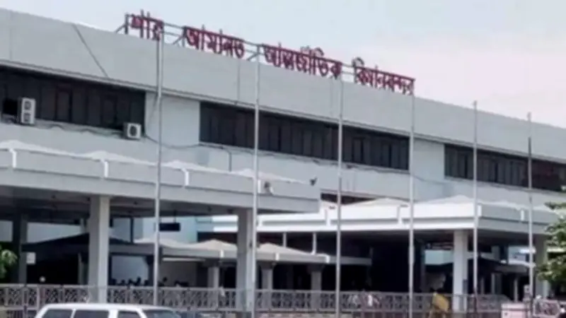 মধ্যপ্রাচ্যে ফ্লাইট বাতিল ও রাজনৈতিক সংকট: প্রধানমন্ত্রীর হস্তক্ষেপ ও নির্বাচনী উত্তেজনা