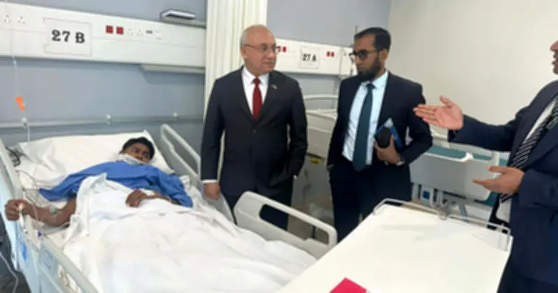 কুয়েত বিমানবন্দরে ড্রোন হামলায় চার বাংলাদেশি আহত, রাষ্ট্রদূত হাসপাতালে দেখা করেছেন