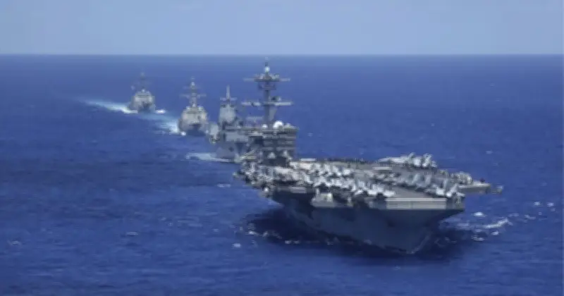 ইরানের দাবি পারস্য উপসাগরে মার্কিন বিমানবাহী রণতরীতে ক্ষেপণাস্ত্র হামলা, যুক্তরাষ্ট্র অস্বীকার