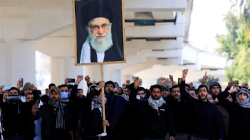 ইরানের সর্বোচ্চ নেতা খামেনি নিহতের প্রতিবাদে বিশ্বব্যাপী বিক্ষোভ, পাকিস্তানে সহিংসতা