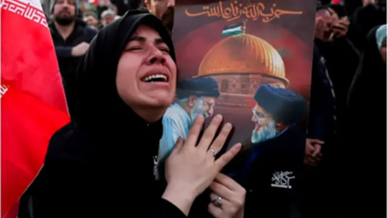 ইরানের সর্বোচ্চ নেতা খামেনি নিহত, তেহরানে হামলায় উত্তাল পরিস্থিতি