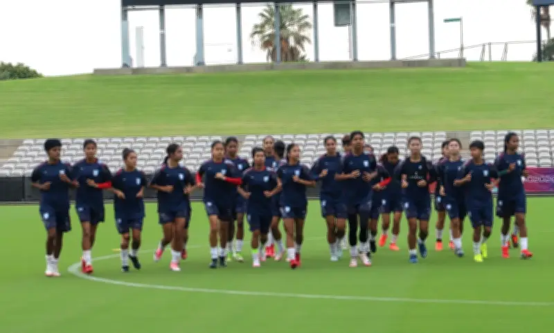 সাফ জয়ের পুরস্কার পাননি নারী ফুটবলাররা, এশিয়ান কাপের আগে নতুন বোনাসের আবদার