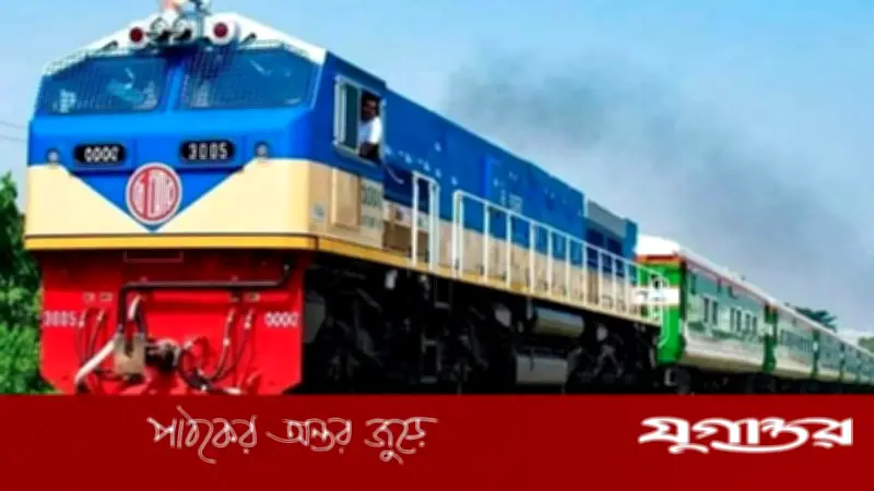 চলন্ত ট্রেনের দরজায় টিকটক করতে গিয়ে আহত কিশোরী, ময়মনসিংহে দুর্ঘটনা