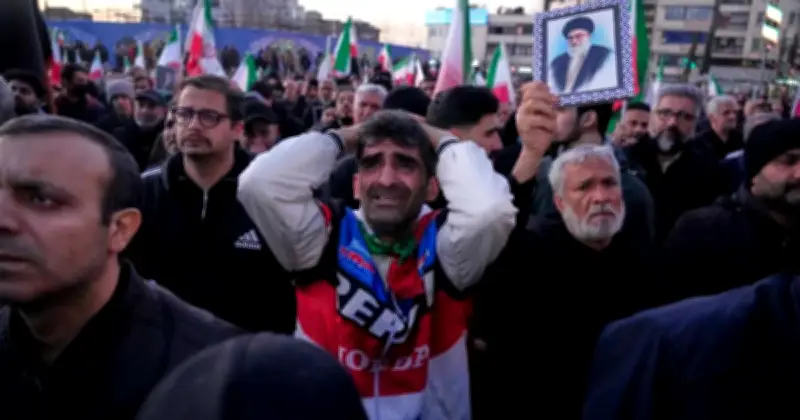 ইরানের প্রয়াত নেতা খামেনির স্ত্রী মানসুরেহ খোজাস্তের মৃত্যু, হামলায় ১৭১ শিক্ষার্থী নিহত