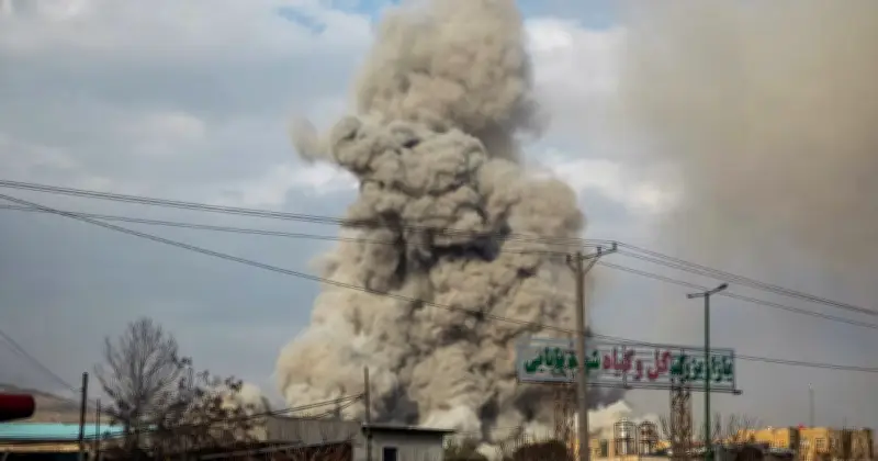 যুক্তরাষ্ট্র-ইসরায়েলের যৌথ অভিযানে ইরানের ৪৮ শীর্ষ নেতা নিহত, ব্যাপক হামলার হুমকি