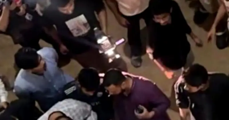 ঢাকা পলিটেকনিক ইনস্টিটিউটে ছাত্রদল-ছাত্রশিবির সংঘর্ষে আহত কয়েকজন