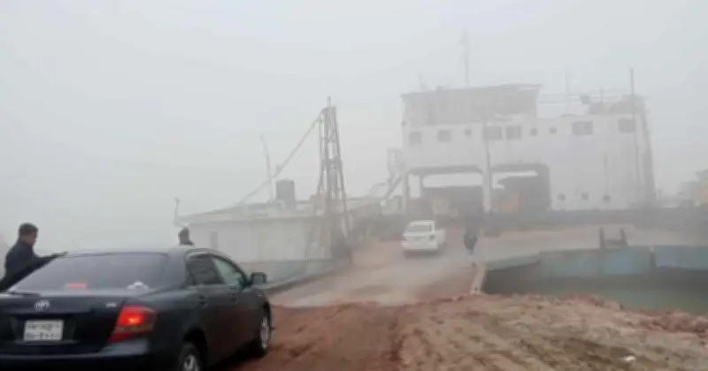 ঘন কুয়াশায় দৌলতদিয়া-পাটুরিয়া নৌপথে ৩ ঘণ্টা ফেরি চলাচল বন্ধ, এখন স্বাভাবিক