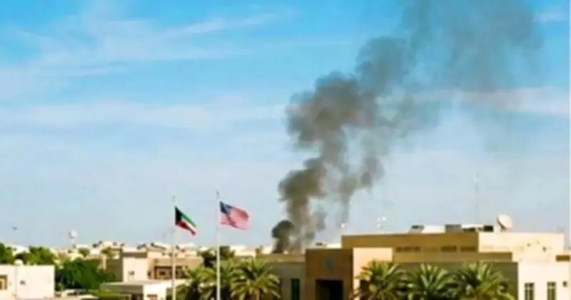 আঞ্চলিক উত্তেজনায় কুয়েতে মার্কিন দূতাবাস বন্ধ, ইরানি হামলার পর নিরাপত্তা উদ্বেগ