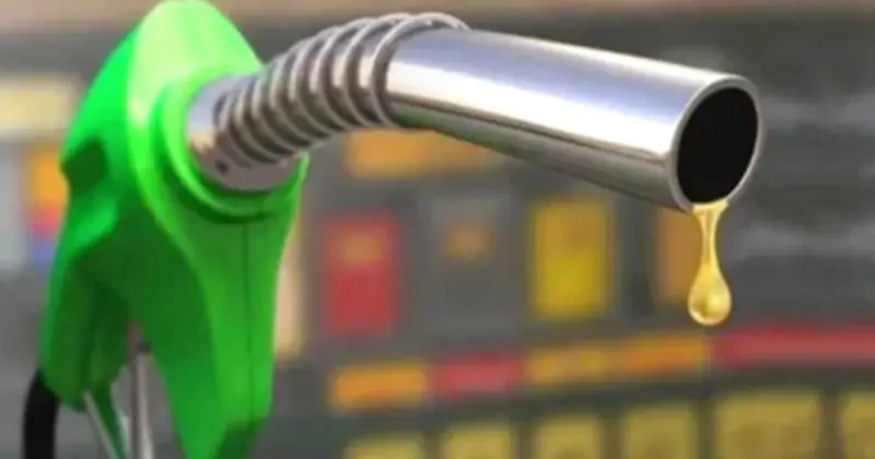 দেশে ১ লাখ ৩৬ হাজার টন জ্বালানি তেল মজুত, দাম বাড়ার শঙ্কা নেই: বিপিসি চেয়ারম্যান