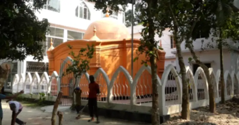 জামালপুরের দেওয়ানগঞ্জে শতাব্দী প্রাচীন 'গায়েবী মসজিদ': ইতিহাস ও রহস্যের নীরব সাক্ষী