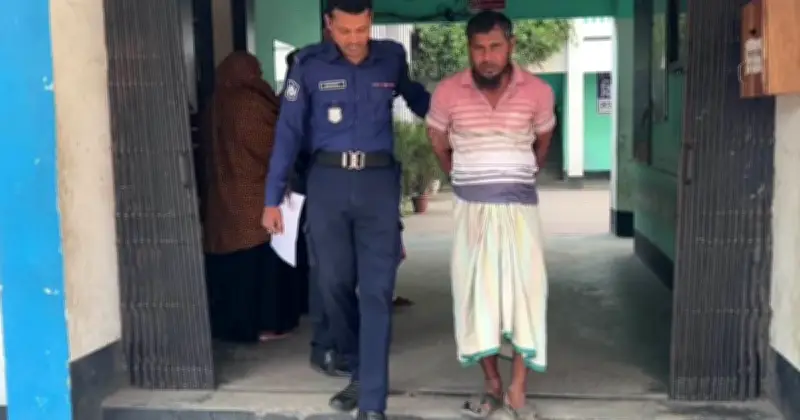 যশোরে সাত বছরের শিশুকে বেড়াতে নিয়ে ধর্ষণের অভিযোগ, অভিযুক্ত আত্মীয় গ্রেফতার