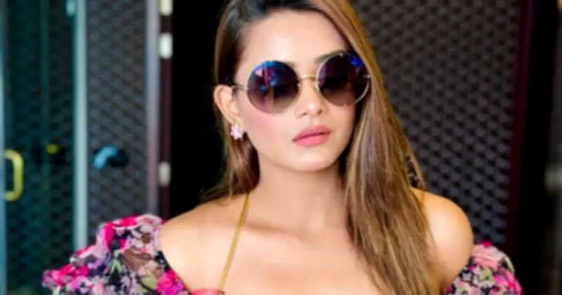 শুটিং সেটে সহশিল্পীকে 'মারধর' অভিযোগে তানজিন তিশার জবাব: 'চরিত্রের প্রয়োজনে'