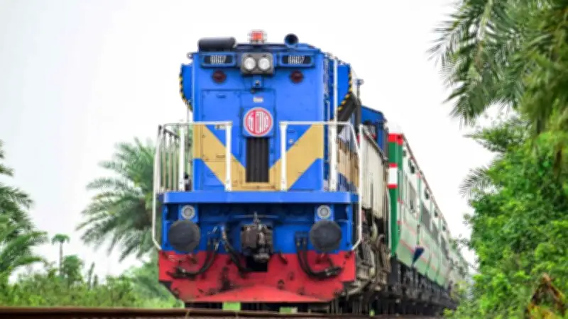 ঈদযাত্রার দ্বিতীয় দিনের টিকিট বিক্রি শুরু, ঢাকায় মার্কিন সহকারী পররাষ্ট্রমন্ত্রী পৌঁছেছেন