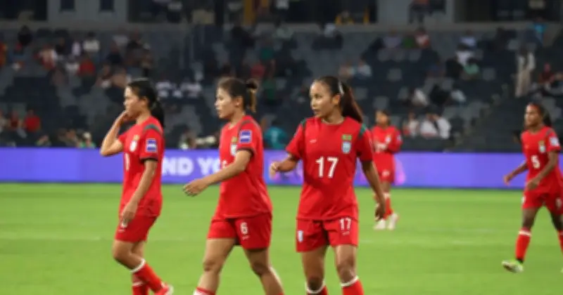 সিডনিতে বাংলাদেশের নারী ফুটবলারদের লড়াই: ঋতুপর্ণার প্রায়-ঐতিহাসিক গোল ও নতুনদের উচ্ছ্বাস