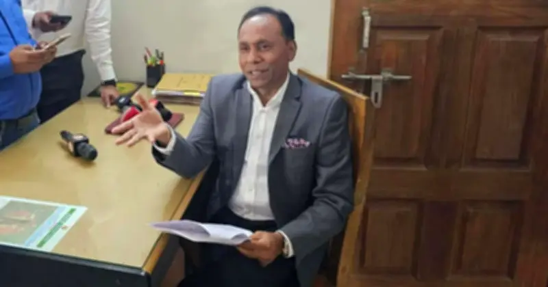 ভূমি অফিসে কর্মকর্তা অনুপস্থিত, প্রতিমন্ত্রীর ক্ষোভ ও কঠোর ব্যবস্থার হুঁশিয়ারি