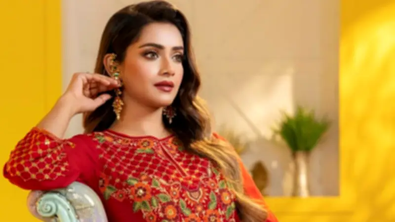 সহশিল্পীকে মারধরের অভিযোগে তিশার প্রতিক্রিয়া, এলজিআরডি মন্ত্রীর ধন্যবাদ ও সৌদি আরবের ইরান হামলা প্রস্তুতি