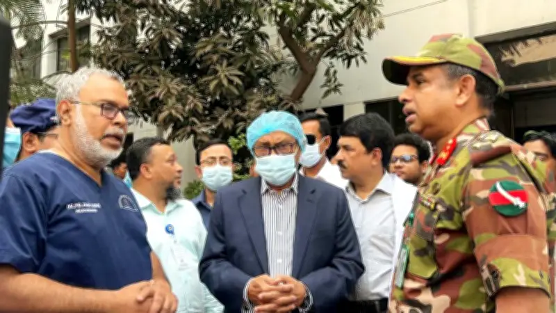 স্বাস্থ্যমন্ত্রীর ঢাকা মেডিকেল পরিদর্শন, ইরানে হামলার প্রতিবাদ ও বিশ্ববাজারে স্বর্ণের দাম কমেছে