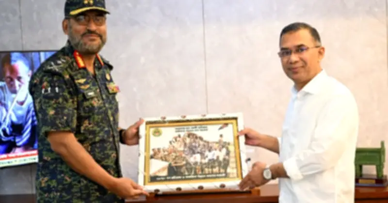 প্রধানমন্ত্রী তারেক রহমানের সঙ্গে আনসার ও ভিডিপি মহাপরিচালকের সৌজন্য সাক্ষাৎ অনুষ্ঠিত