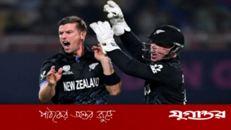 টি-টোয়েন্টি বিশ্বকাপ সেমিফাইনালে দুই বলে দুই উইকেট হারিয়ে বিপাকে দক্ষিণ আফ্রিকা