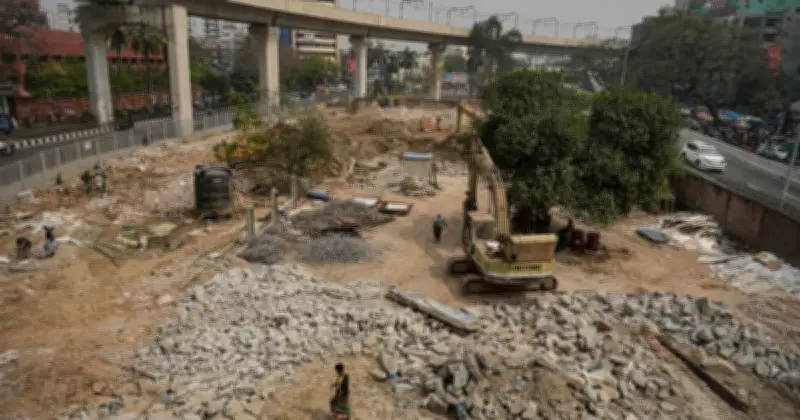 ফার্মগেটের শহীদ আনোয়ারা উদ্যান জনসাধারণের জন্য এখনও বন্ধ, 'খোলা' সাইনবোর্ড নিয়ে বিভ্রান্তি