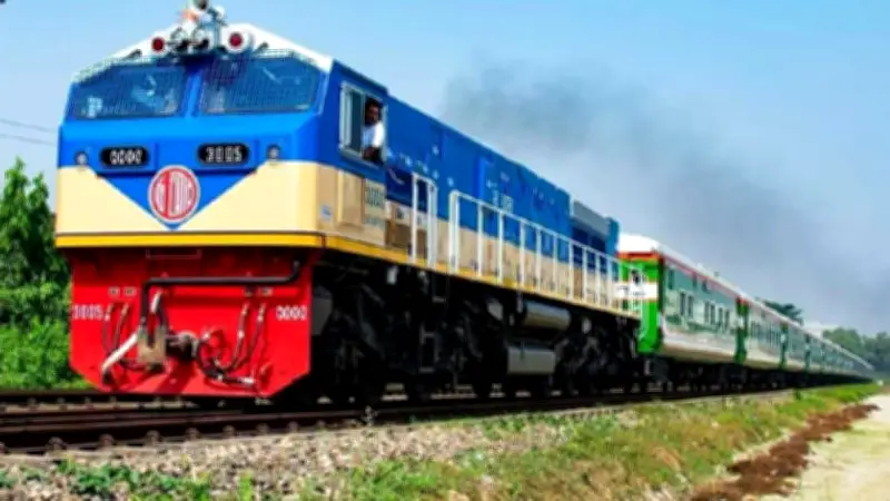 ঈদ যাত্রার ট্রেন টিকিট বিক্রি শুরু, তুরস্কে ইরানি হামলা ও দেশের নানা সংবাদ