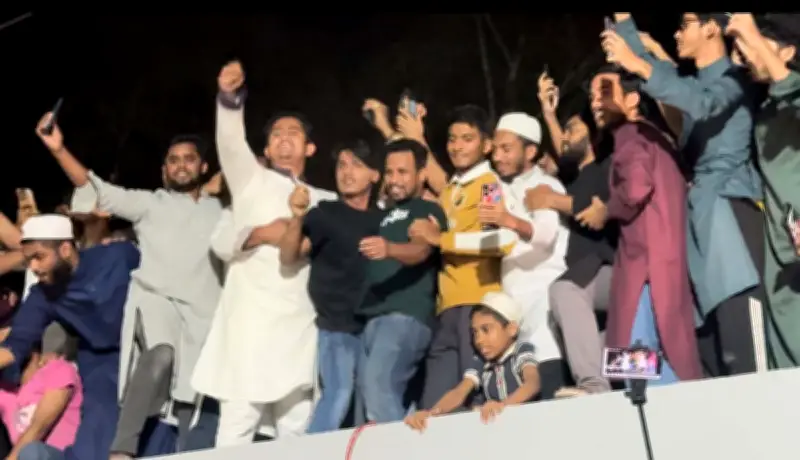 সিলেটের শাহজালাল দরগাহয় এনসিপি নেতার স্লোগান, সামাজিক মাধ্যম উত্তাল