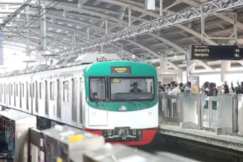 মেট্রোরেলের ব্যবস্থাপনা পরিচালক ফারুক আহমেদকে সরিয়ে দিল সরকার