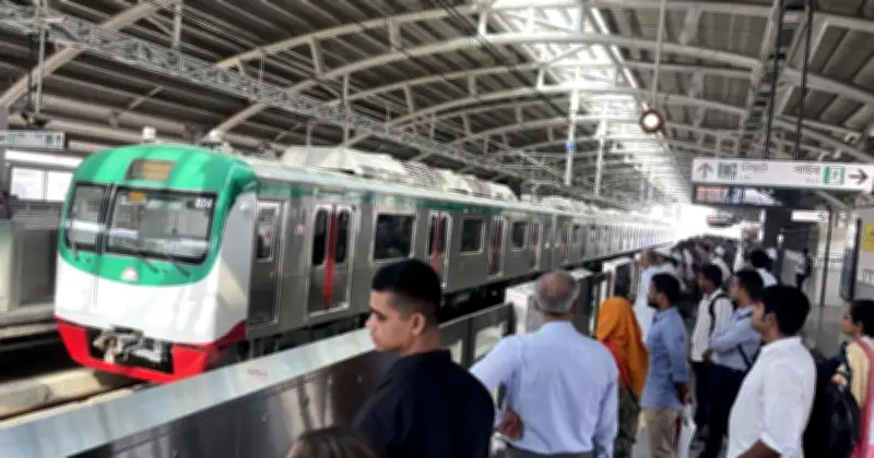 মেট্রোরেলে আসন নিশ্চিতে ফাঁকফোকর ব্যবহার: কর্তৃপক্ষের নতুন নির্দেশনা
