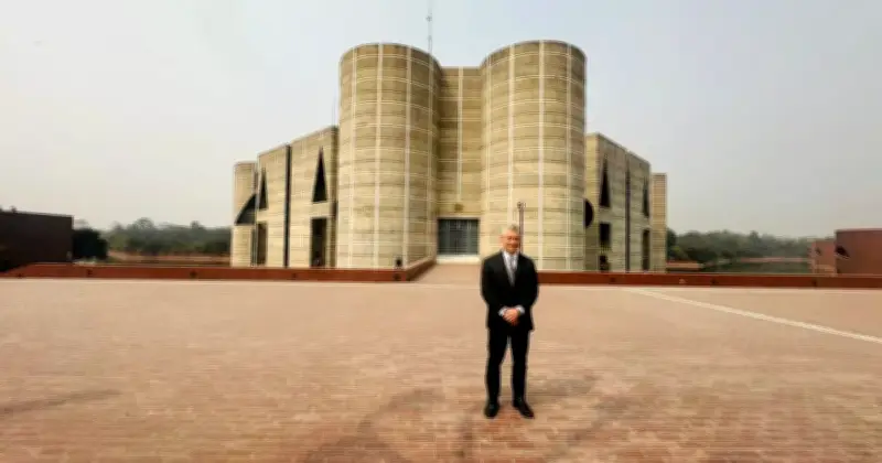 মার্কিন সহকারী পররাষ্ট্র সচিবের ঢাকা সফর: বাণিজ্য, নিরাপত্তা ও রাজনৈতিক বৈঠক